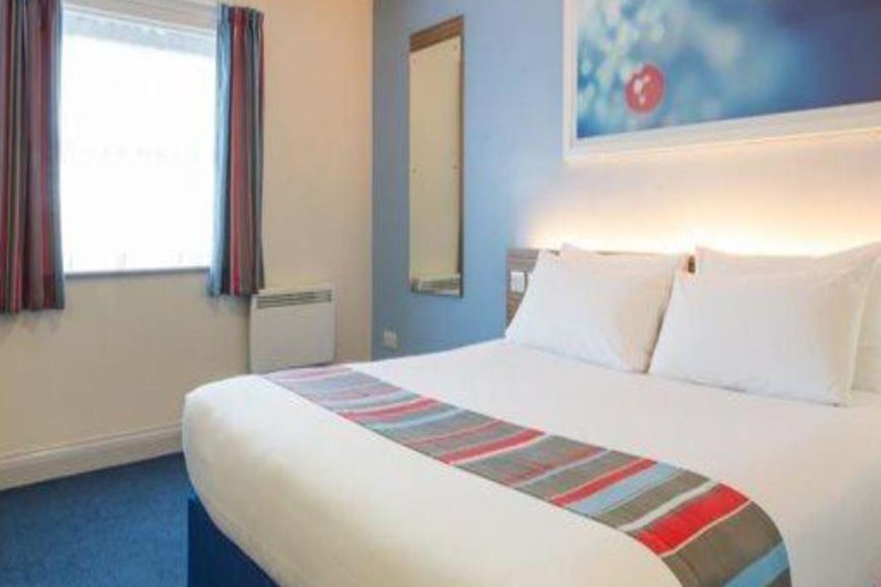 Travelodge Bracknell Ngoại thất bức ảnh