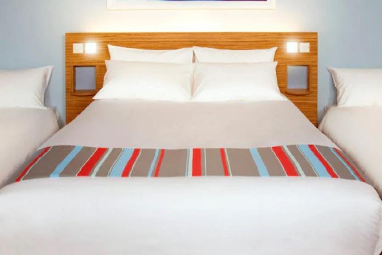 Travelodge Bracknell Ngoại thất bức ảnh